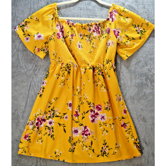 Xhilaration Yellow Floral Smocked Mini Dress Off Shoulder Short Sleeve Size M - Picture 6 of 6